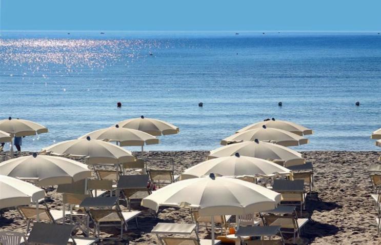 Stella Maris Hotel Lido Marina di Ginosa Extérieur photo